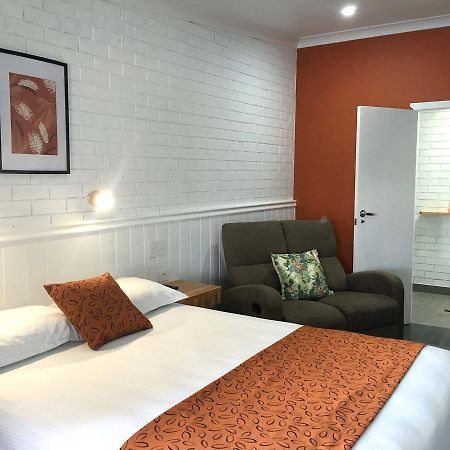 Gin Gin Village Motor Inn Motel Qld Eksteriør billede